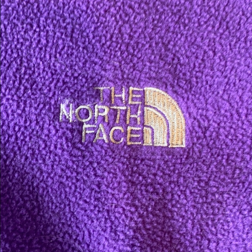 North face !! - Picture 2 of 5